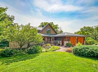 9504 Union Valley Rd, Black Earth, WI 53515