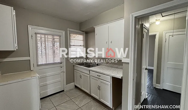 3732 Hazelwood Ave — Photo 10