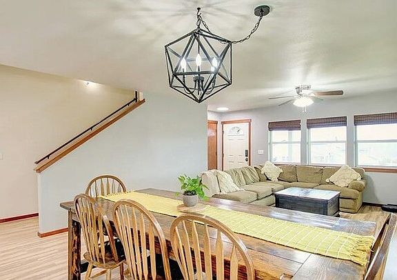4th image of 28428 74th Dr NW