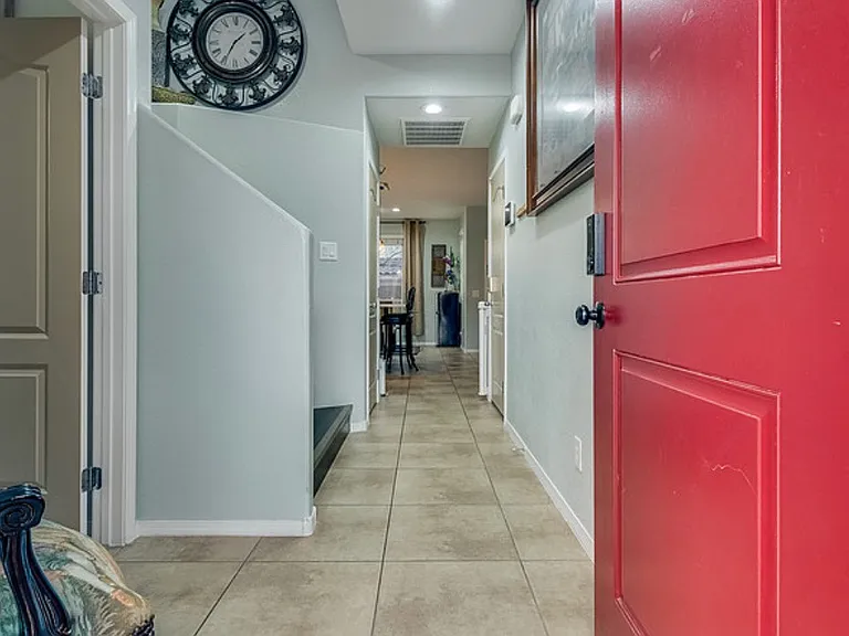 10625 Thor Mountain Ln — Photo 2