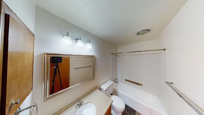 305 Ryan Dr #8 — Photo 10