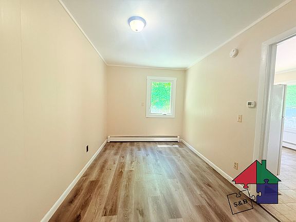 5th image of 150 Fairground Rd #5