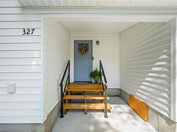 4th image of 327 Hillcrest Dr