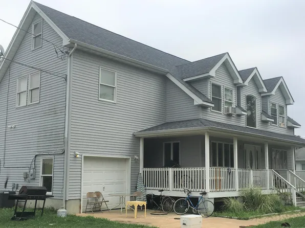 44 Chestnut St, Keansburg, NJ 07734