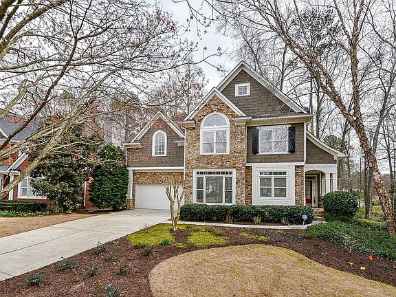 2nd image of 3386 Fieldwood Dr SE