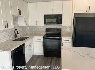 201 30th Ave S APT 201, Seattle, WA 98144