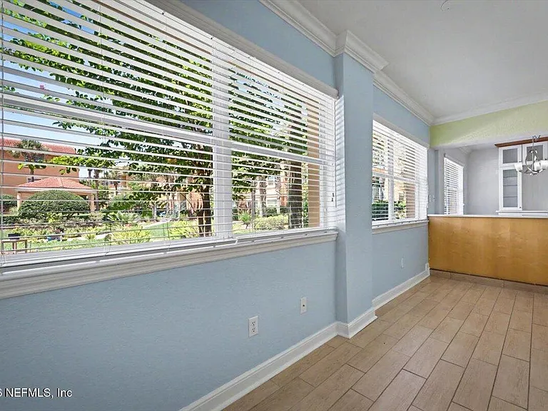 101 25th Ave S #J13 — Photo 13