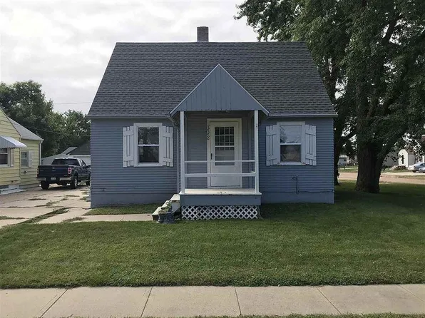 302 E Locust Ave, Plainview, NE 68769