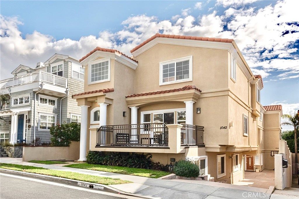 1042 7th St, Hermosa Beach, CA 90254 | Zillow