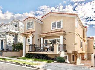 1042 7th St, Hermosa Beach, CA 90254