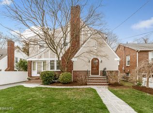 35 Sound Beach Ave, Old Greenwich, CT 06870