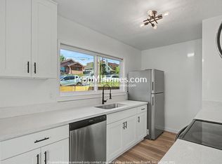 7032 N Burlington Ave, Portland, OR 97203