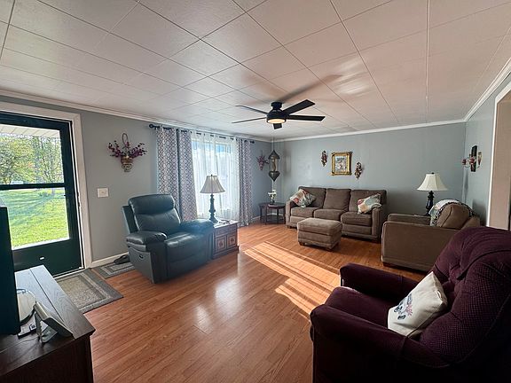 4th image of 212 Olive Branch Cir