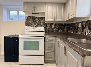 755 Somerville St, Oshawa, ON L1G4J4