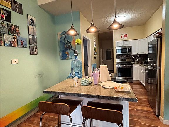 5th image of 323 Clinton Avenue