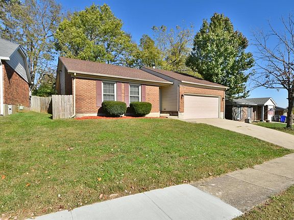 3rd image of 361 Fox Harbour Dr