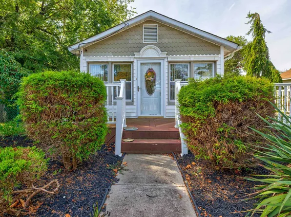 44 E Tampa Ave, Villas, NJ 08251