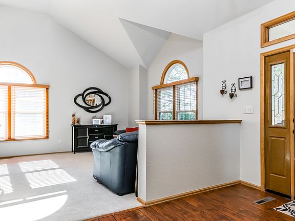3rd image of 4808 Cedarweed Blvd