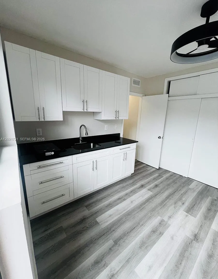 1 bed, 600 sqft, $1,750 — Photo 3