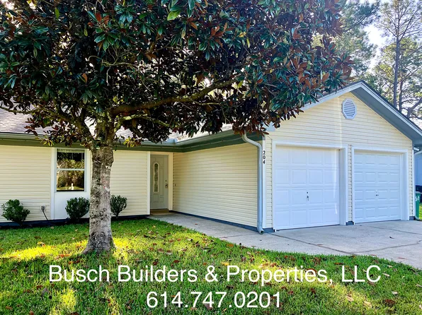 204 Tuscarora Ct, Saint Marys, GA 31558
