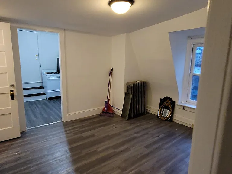 324 Spring St #3 — Photo 26