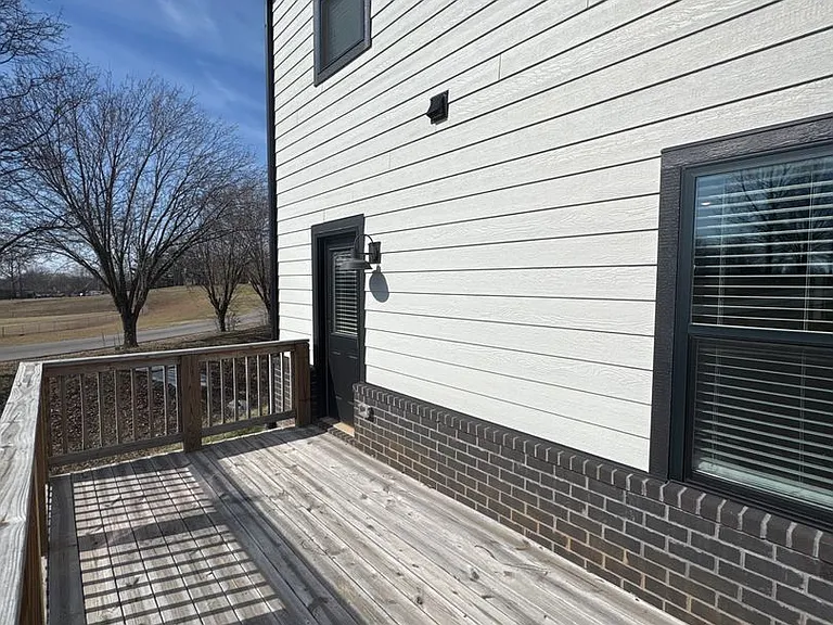 508 Jonathan Wade Cir — Photo 10