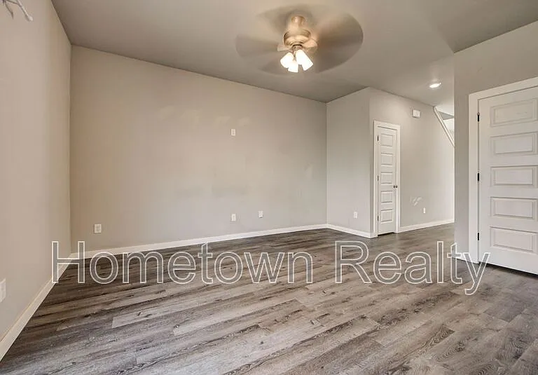 8921 NW 109th Ter — Photo 7