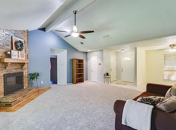3rd image of 3664 San Remo Dr