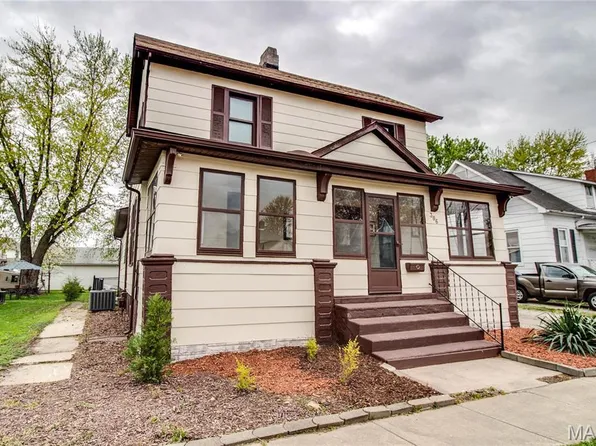 306 E Carpenter St, Jerseyville, IL 62052
