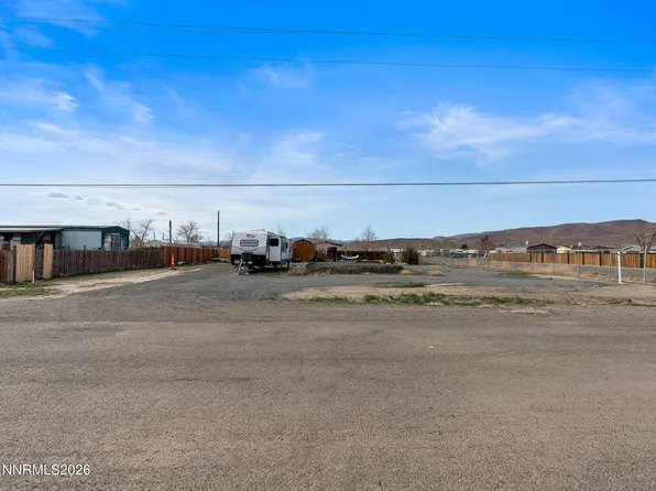 2765 Rawhide St, Silver Springs, NV 89429