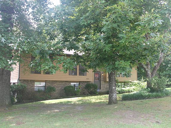 3rd image of 8418 Rosetree Dr