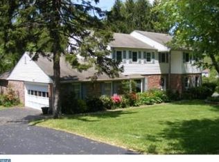 214 Croftridge Dr, Broomall, PA 19008