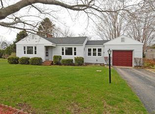 25 Central Ave, Wells, ME 04090