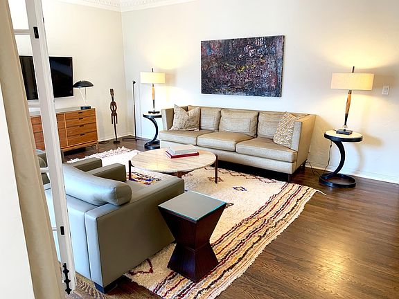 5th image of 1330 N Harper Ave #134