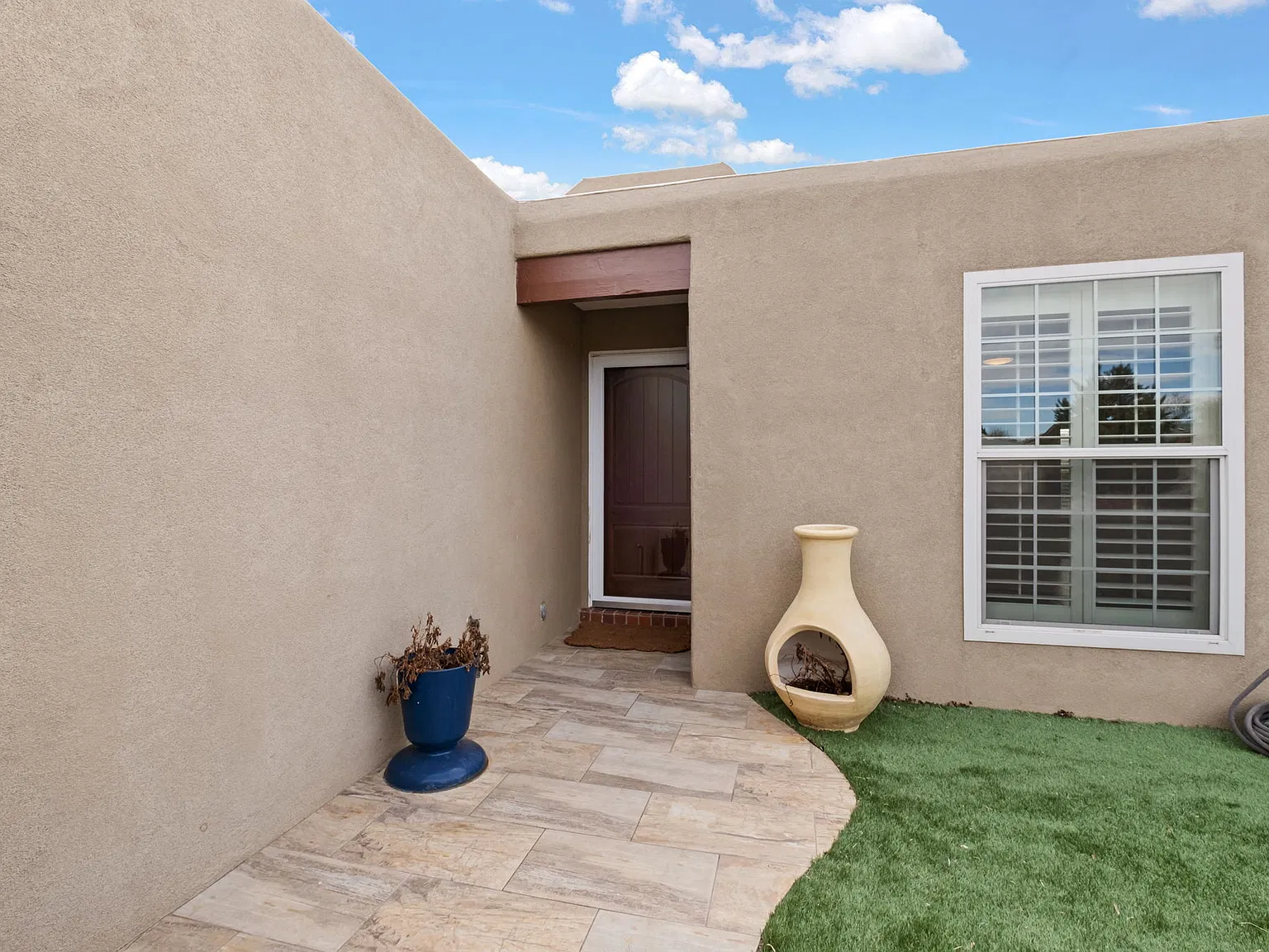 3 bed, 1441 sqft, $3,000 — Photo 2