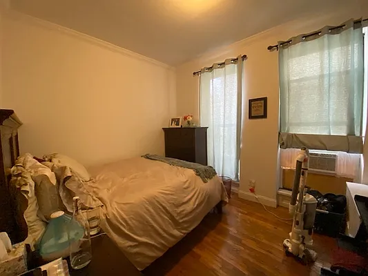 Rented by Cohen Smith Chang LLC | media 10