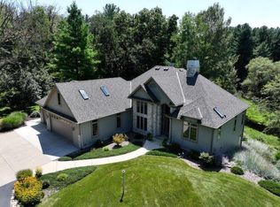 N9210 Wooded Ct, Whitewater, WI 53190
