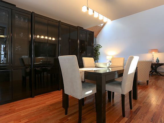 5th image of 2 Olde Willow Way