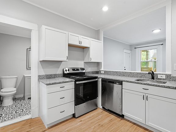 2nd image of 53.5 Orchard St