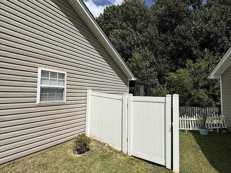 502 Pleasant Green Dr — Photo 5
