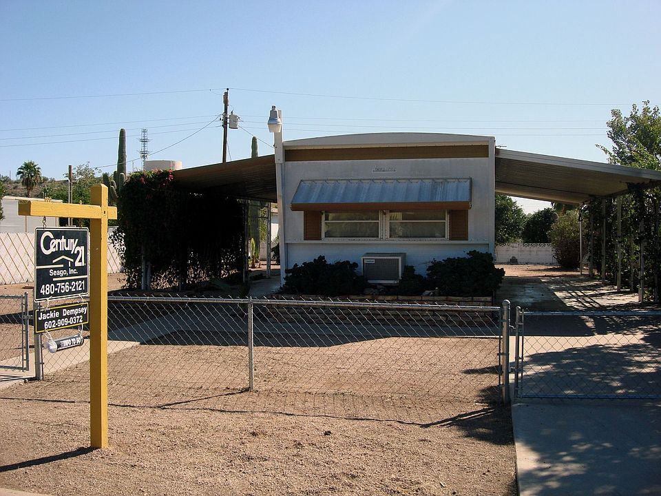 Front View with Low Maintenance Desert Lanscaping with Watering System