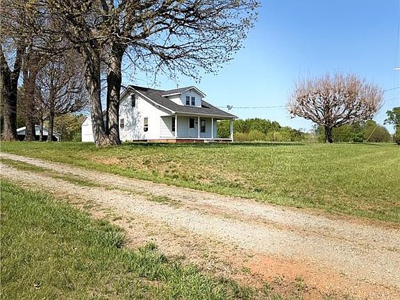3rd image of 2109 Union Grove Church Rd