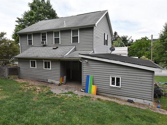 3rd image of 61 Coy St