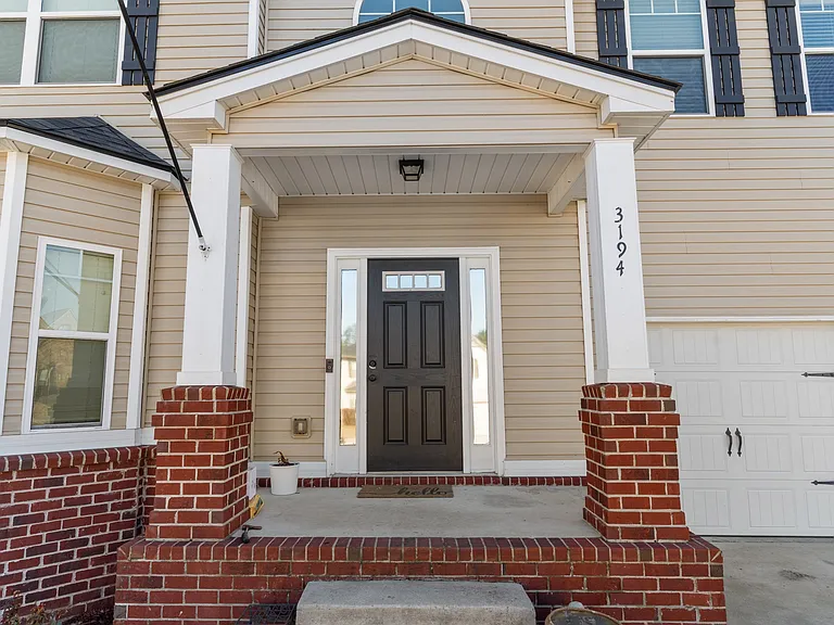 3194 Waverly Ln — Photo 4