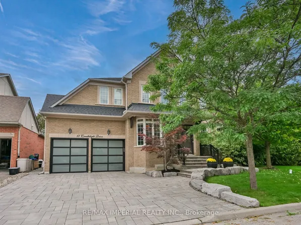 11 Candlelight Dr, Richmond Hill, ON L4E 5E4