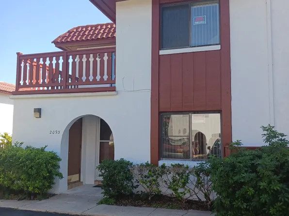 2093 Oak Meadow Cir, South Daytona, FL 32119