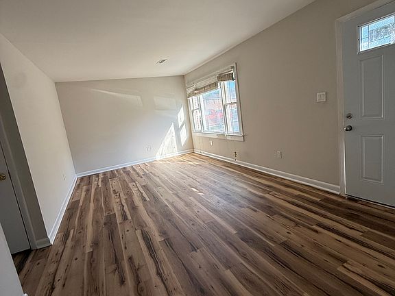 4th image of 5184 Heritage Dr