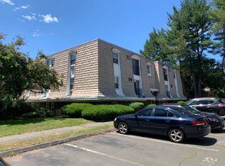 1196 Middle Tpke W APT B2, Manchester, CT 06040