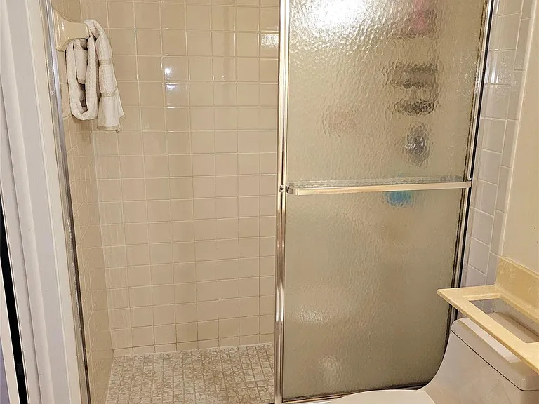 121 SE 3rd Ave #106 — Photo 26
