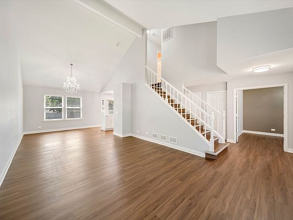 3rd image of 1384 Marble Hill Dr